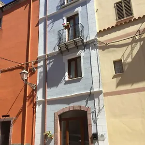 Bomarosa Bed & Breakfast Bosa